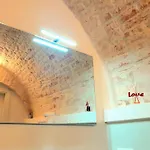 Dimora Arcaica Cummersa - *