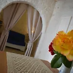 Dimora Arcaica Cummersa - *