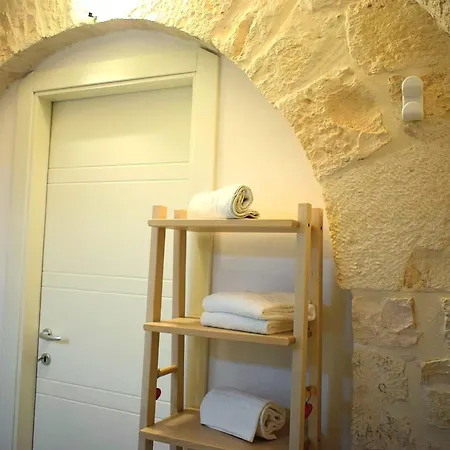 Suggestiva Dimora In Pietra - Arcaica Cummersa * Alberobello